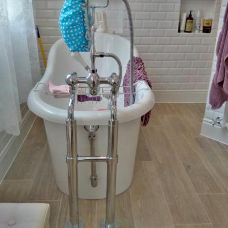 Deck mounted bath mixer tap & chrome shrouds & hand rinse shower